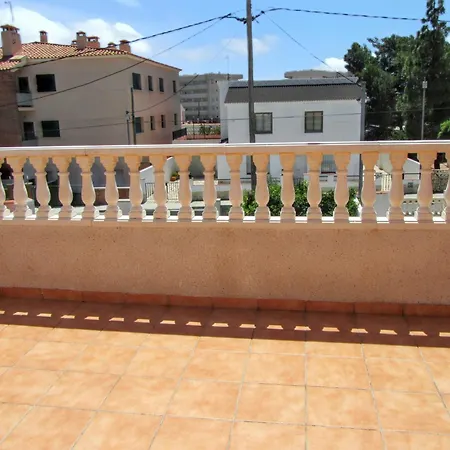 Spacious With Private Pool In Miami Platja شاليه *