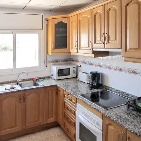 Chalet Spacious With Private Pool In Miami Platja